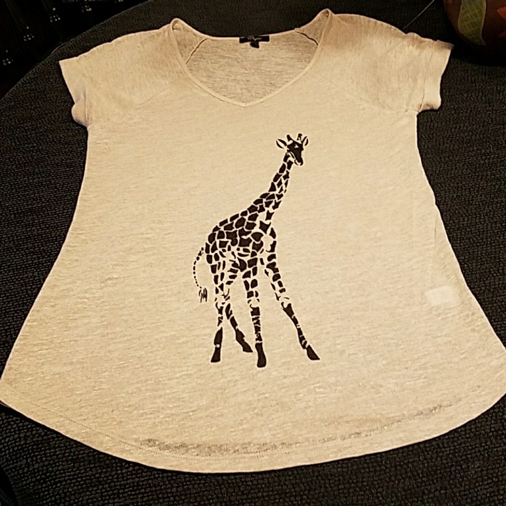 Cupio Giraffe Shirt